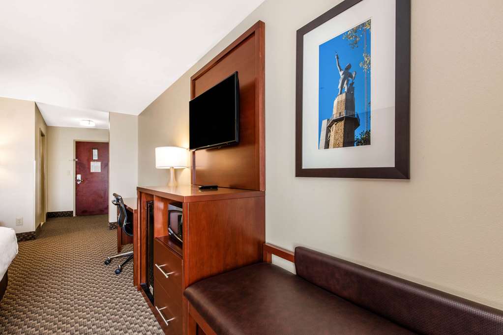 Comfort Suites Tuscaloosa near University - photo 23