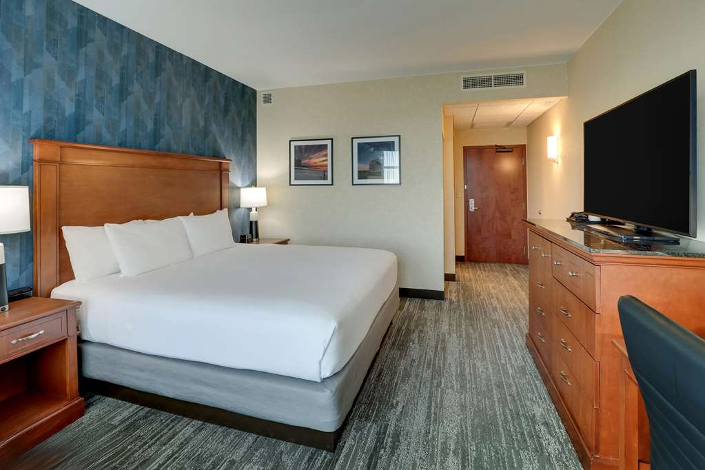 Drury Plaza Hotel Mt. Vernon - photo 29