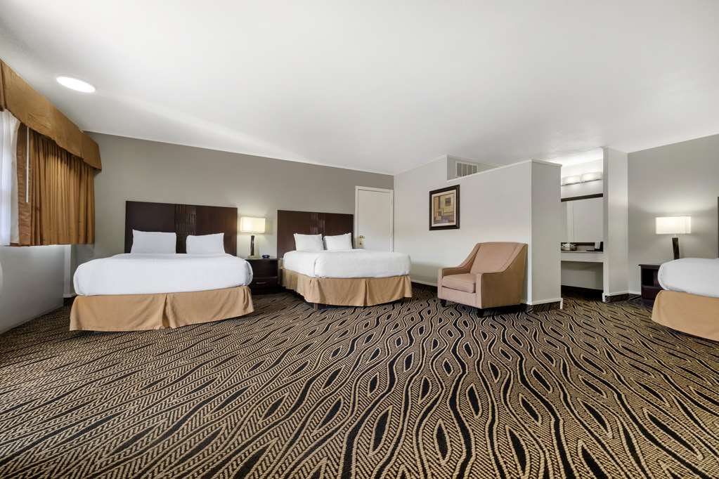 Best Western Red Carpet Inn - photo 6