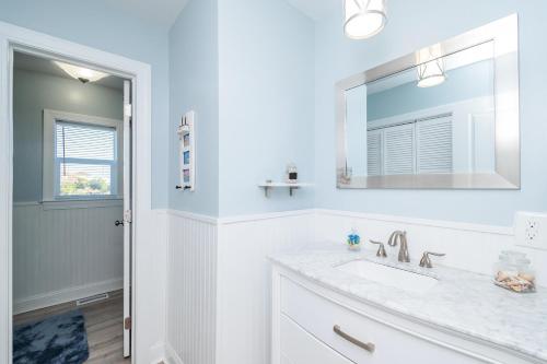 SeaSide by Oak Island Accommodations - photo 33