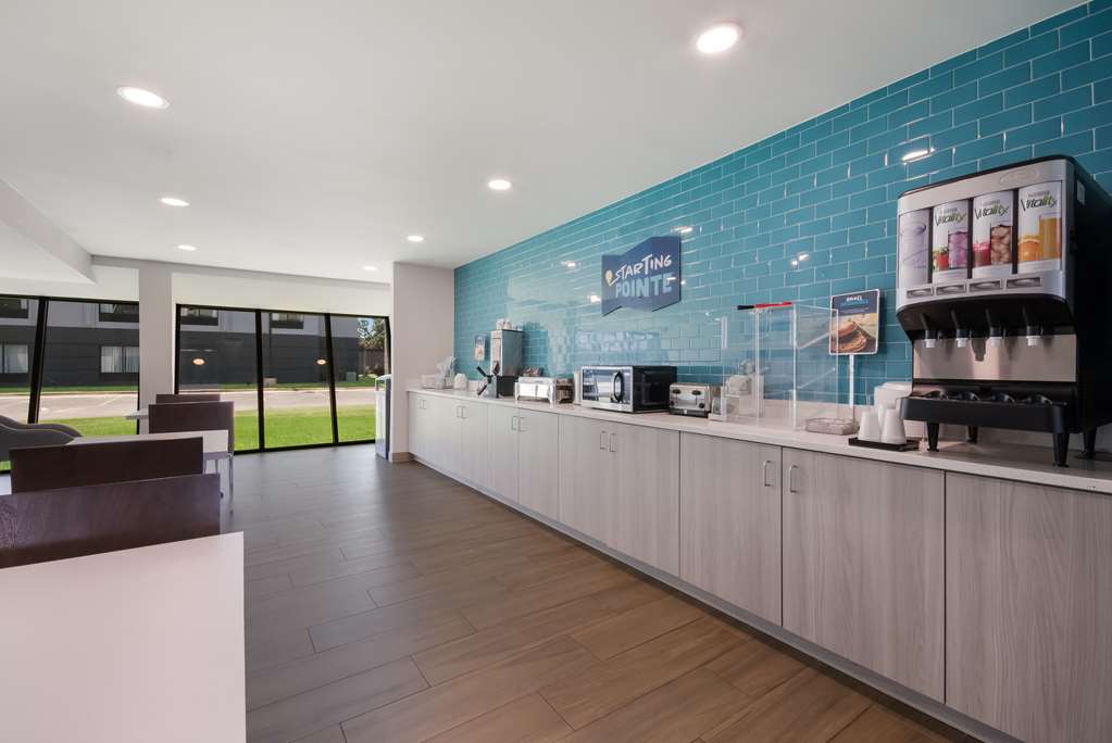 Clarion Pointe OKC Airport - photo 40