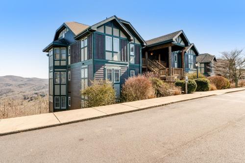 Echota Wintergreen Views — 4-Star Luxury Hotel in Banner Elk, United States