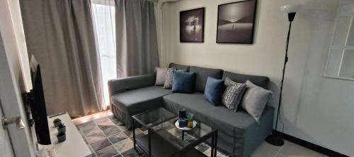 Condo for Families and Friends — 4-Star Luxury Hotel in Manila, Philippines