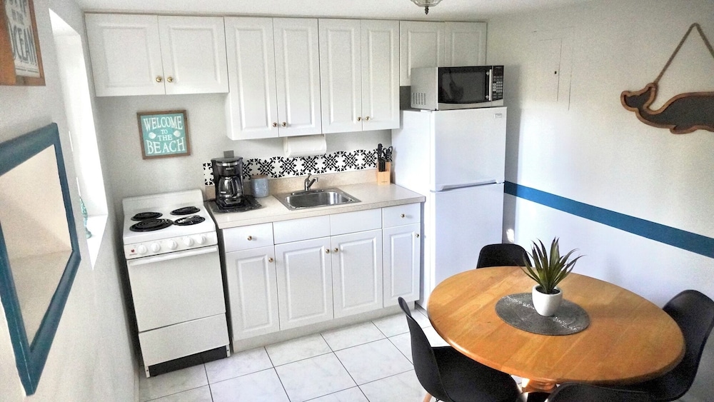 4145 By The Sea Inn & Suites - photo 42