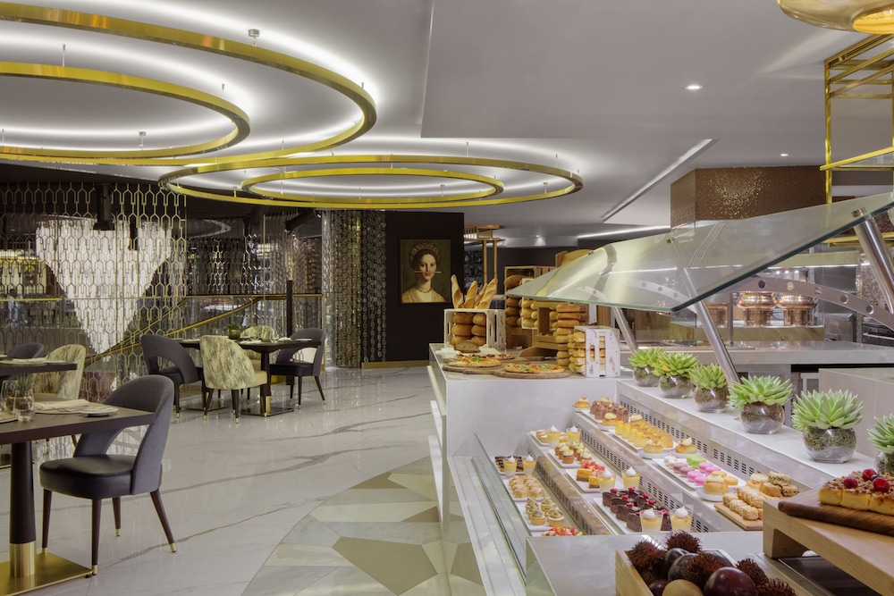 מזון ומשקאות