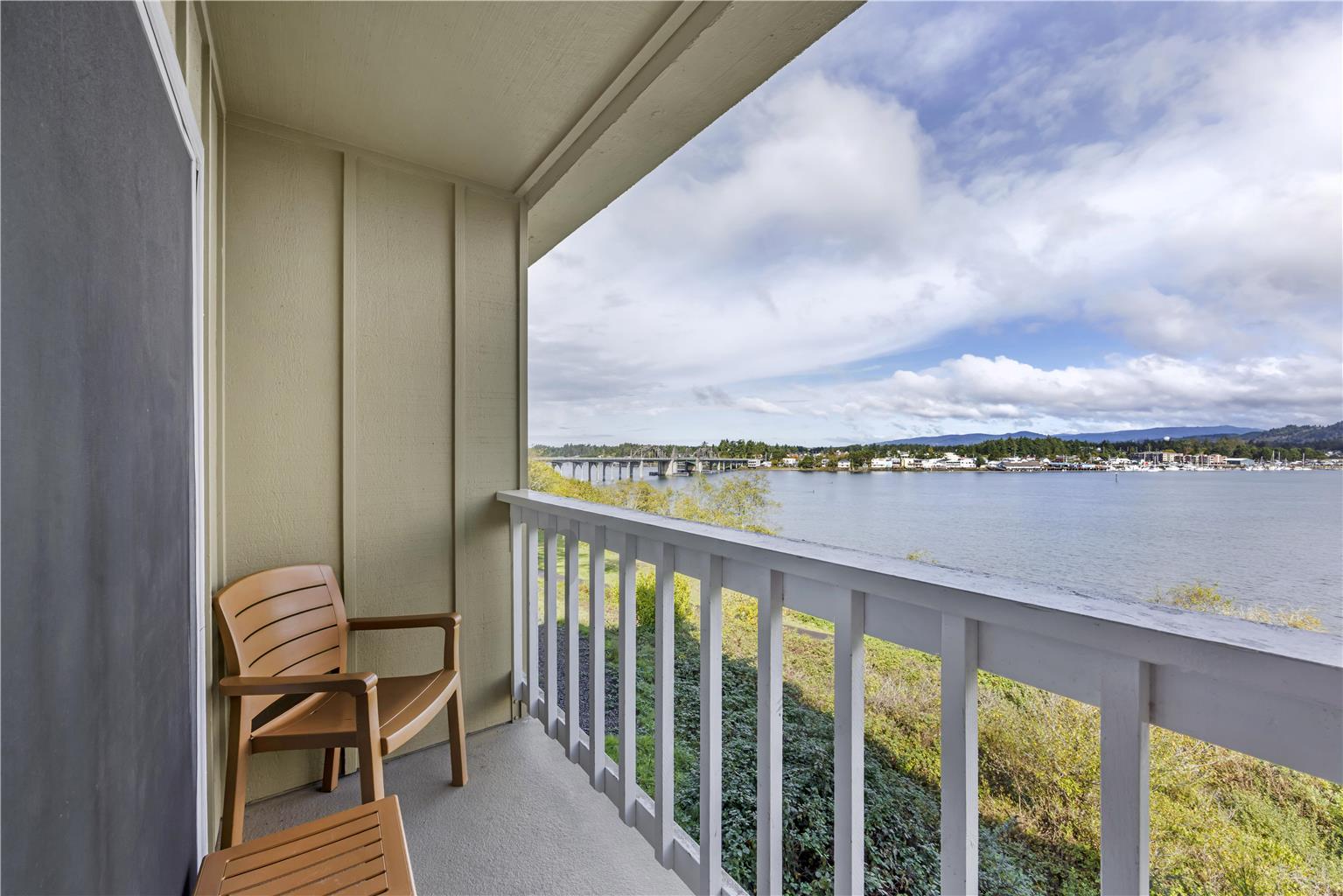 Best Western Pier Point Inn - photo 15