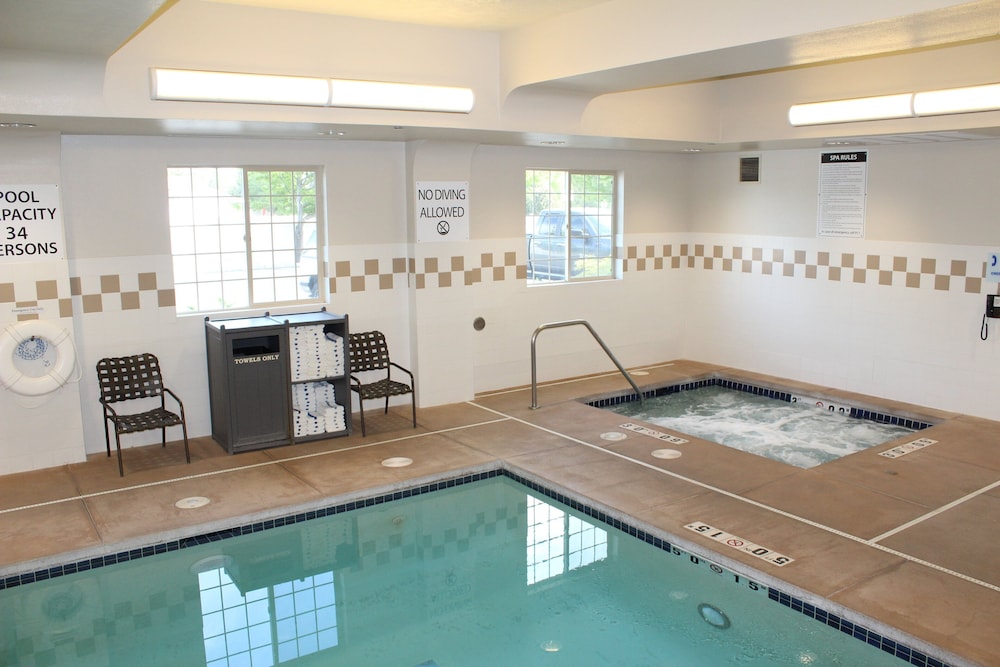 Holiday Inn Express & Suites Cheney by IHG - photo 17