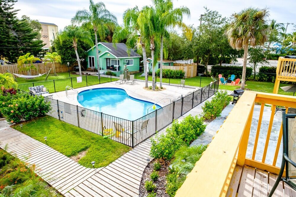 Myerside Resort pet-friendly hotel Fort Myers Beach