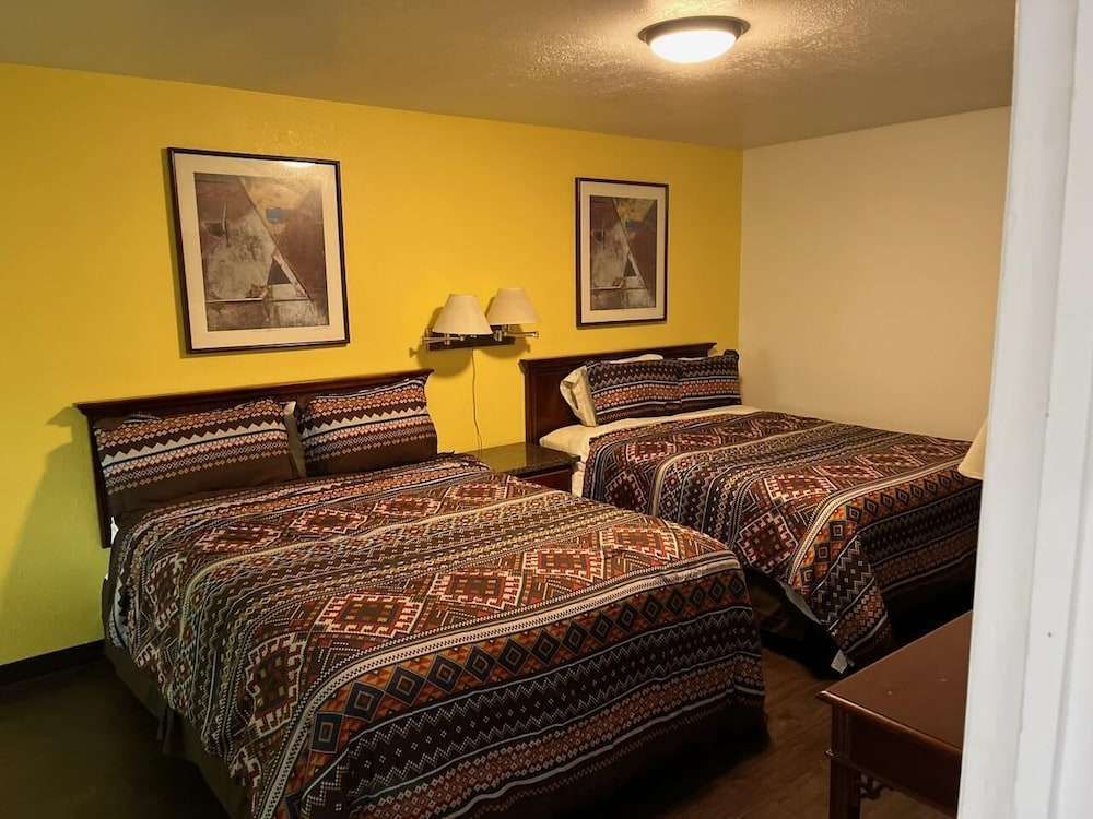 Vernals Best Value Inn - photo 11
