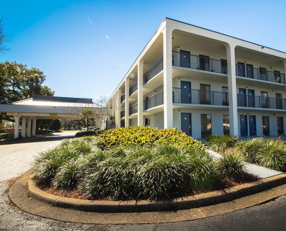 Sweet Dream Inn University Park - photo 2