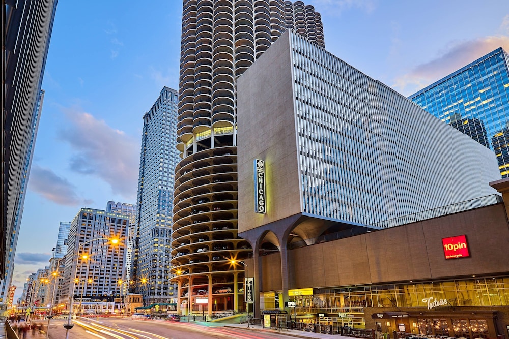 Hotel Chicago Downtown Autograph Collection by Marriott in Chicago, United States