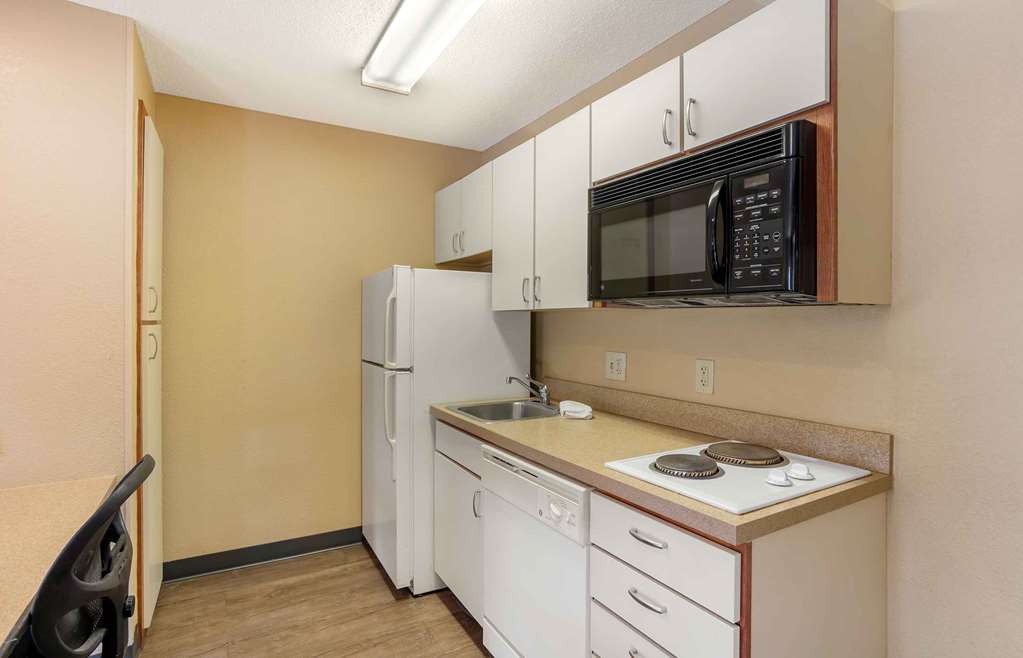 Extended Stay America Select Suites Wilkes Barre Scranton - photo 20