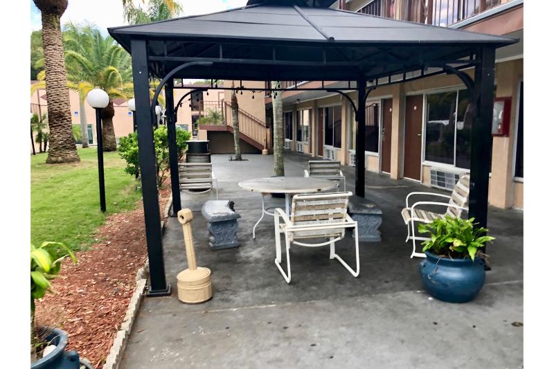 La Vista Inn — hotel in Port Richey