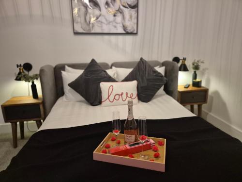 Charming 3 Bed House with 1 Parking space — 4-Star Luxury Hotel in Canterbury, United Kingdom