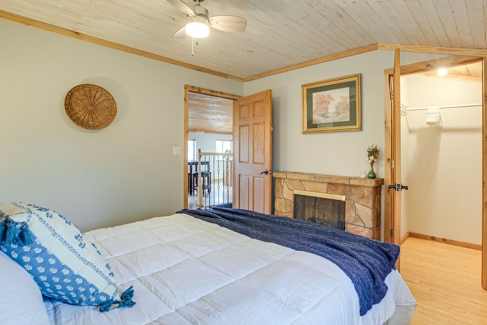 Homey Galloway Getaway on Private 7 acre Farm - photo 5