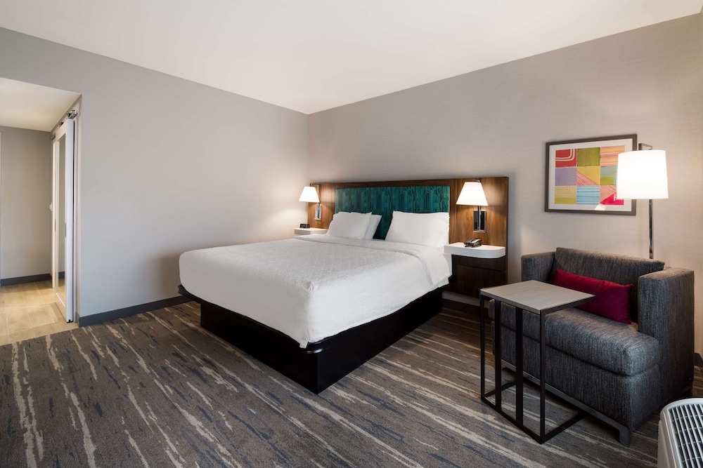 Hampton Inn by Hilton Concord - photo 14
