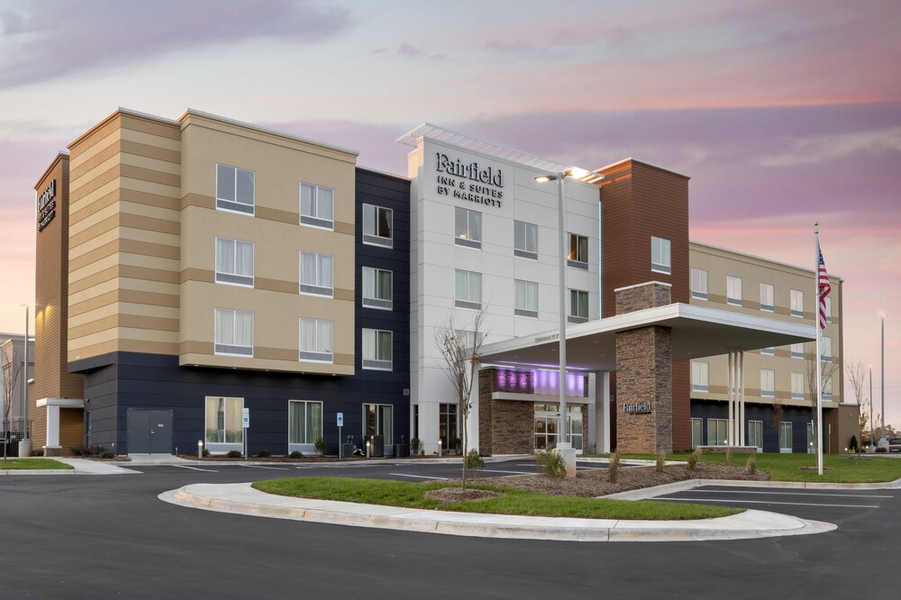 Fairfield Inn & Suites by Marriott Mebane - photo 24