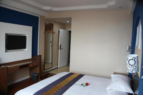 Kunyi Boutique Hotel Baiyin Jingtai Branch — hotel in Yitiaoshan