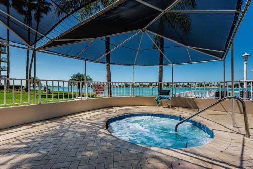 Bahia Vista Your Home Away From Home on Isla del Sol — 4-Star Luxury Hotel in St. Petersburg, United States