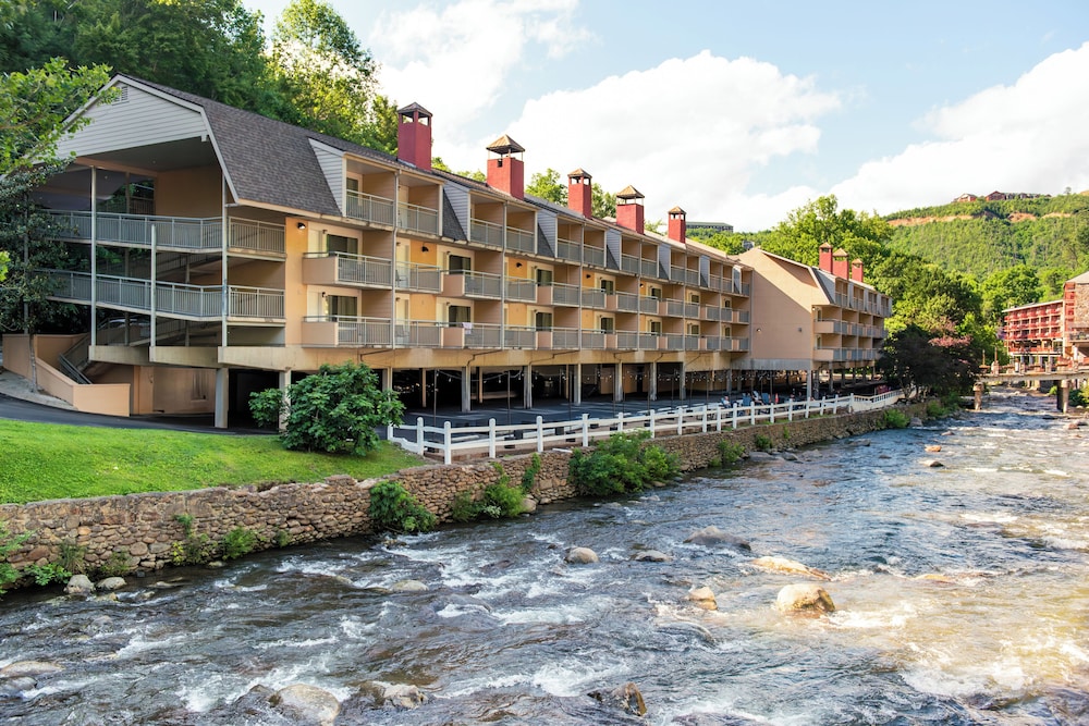 Gatlinburg River Inn - photo 52