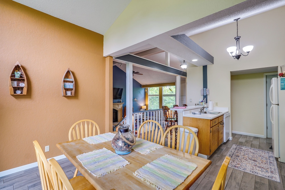 1 Mi to Margaritaville Resort: Cottage w Fire Pit - photo 11