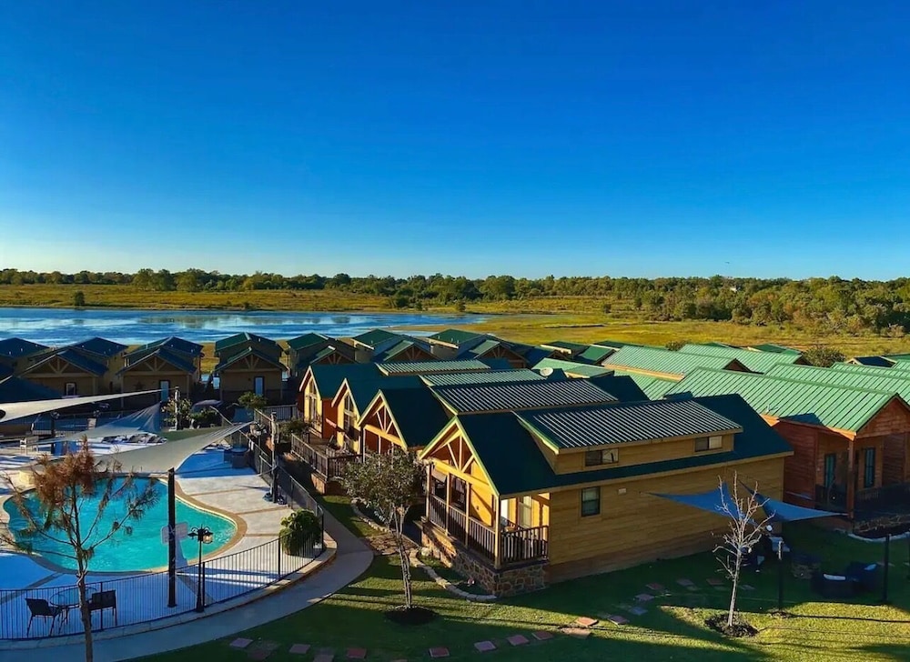 Belas Resort — Willis
