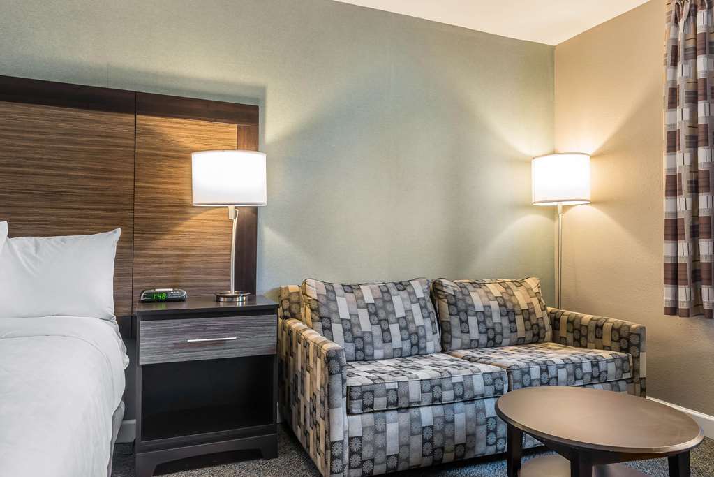Clarion Inn Belle Vernon - photo 16