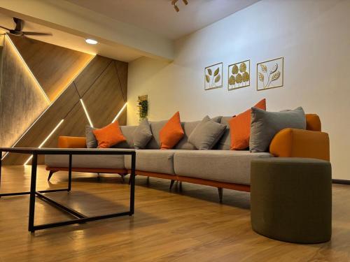 2 16 pax 5BR 4 bathrooms 5km to TC beach in Kuantan, Malaysia