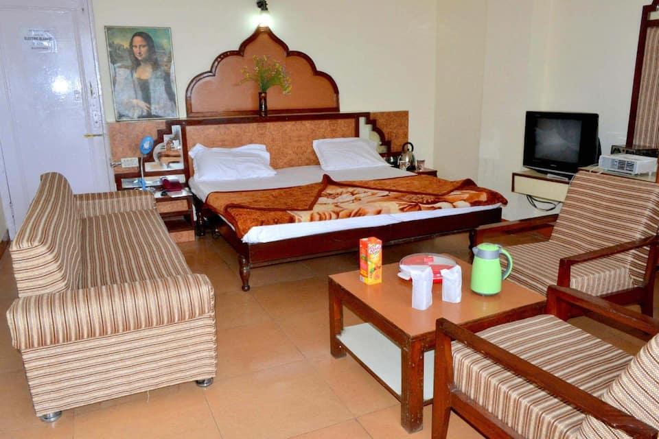 Hotel Center Plaza — Akola — photo 3