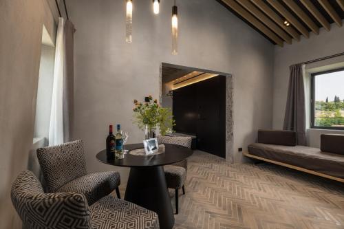 Suite Fattoressa — 4-Star Luxury Hotel in San Gimignano, Italy