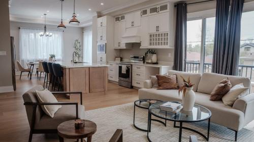 Upscale Pickering Escape Near Lake & Dining in Pickering, Canada