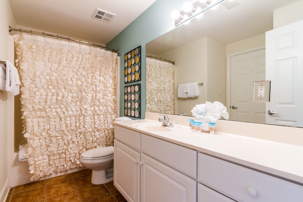 Crystal Shores by Luxury Gulf Rentals - photo 51