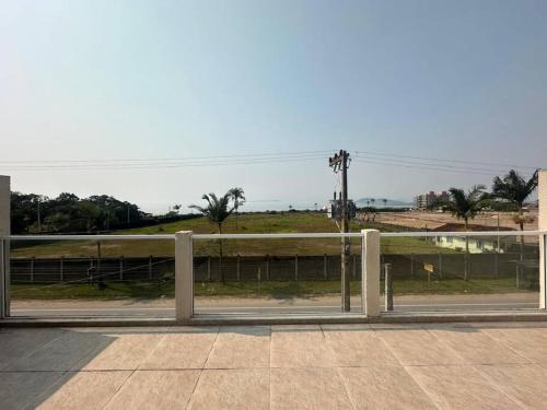 Sobrado em Itapoá 150m da praia pet-friendly hotel Pontal