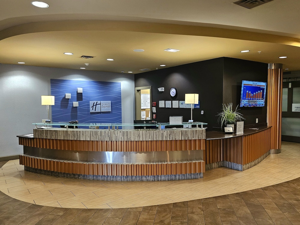 Holiday Inn Express & Suites Perry National Fairground Area #34 by IHG - photo 71