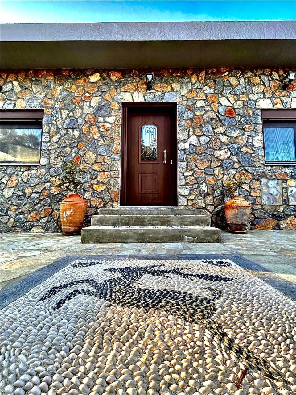 Aithonas Villa — 4-Star Luxury Hotel in Archangelos, Greece