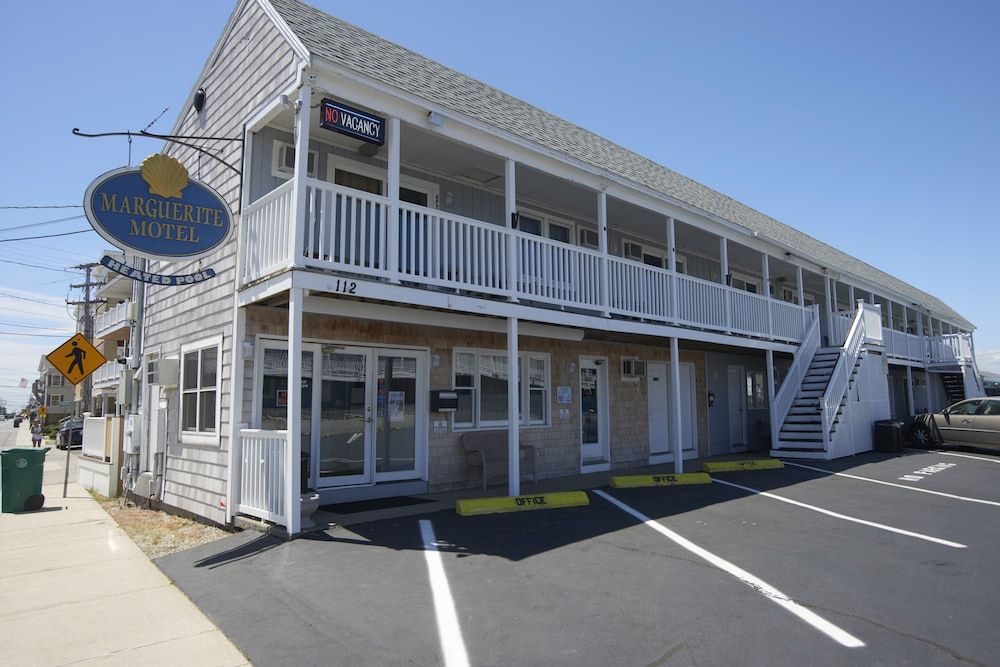 Marguerite Motel - photo 24