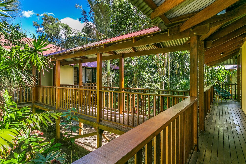 Casa Dan — 4-Star Luxury Hotel in Byron Bay, Australia