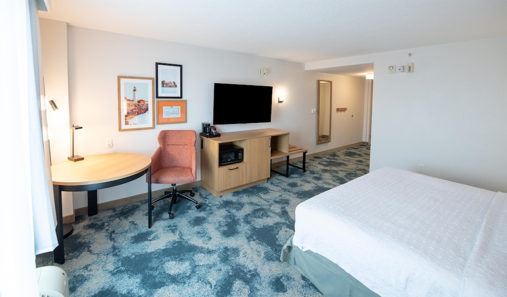 Hampton Inn Presque Isle Maine - photo 23