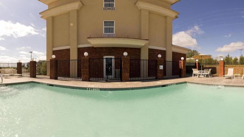 Holiday Inn Express McComb by IHG - photo 18