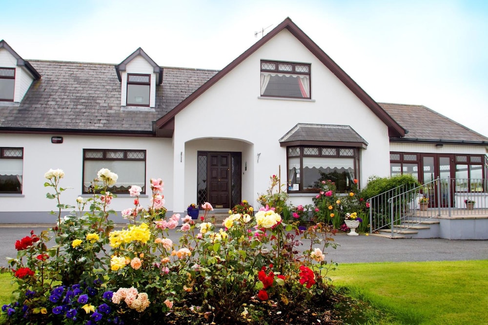 Mourneview B&B — 4-Star Luxury Hotel in Carlingford, Republic of Ireland