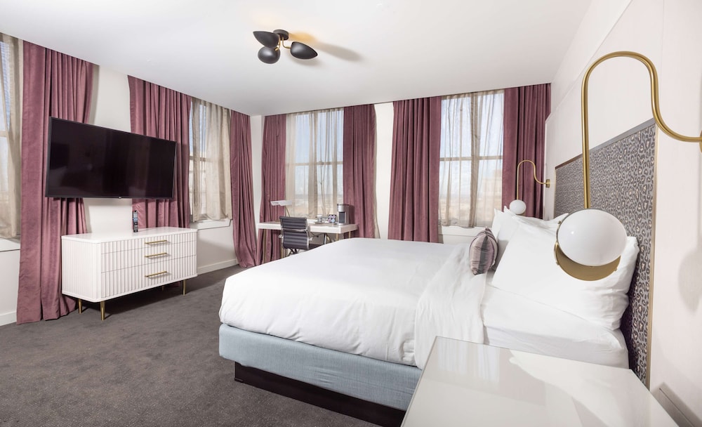 The Kelly Birmingham Tapestry Collection By Hilton - photo 16