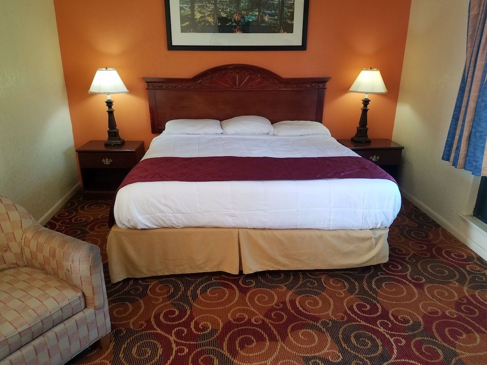 American Best Inn Perry - photo 4