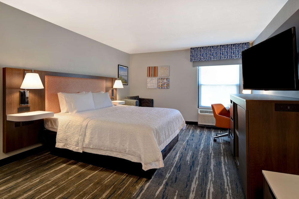 Hampton Inn Potomac Mills Woodbridge - photo 8