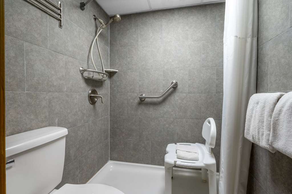 Super 8 by Wyndham Perrysburg Toledo - photo 16