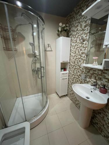 Cozy and Comfortable Sea View Apartment in Batumi