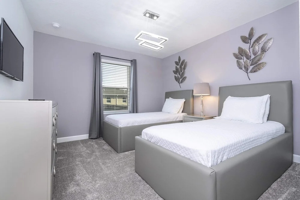 Stunning 4 Bd W Pool @ Storey Lake Resort 2613 - photo 3