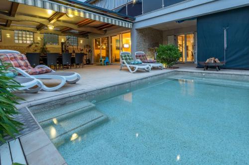 Villa Balu a charming apartment with pool near Pula — 4-Star Luxury Hotel in Medulin, Croatia
