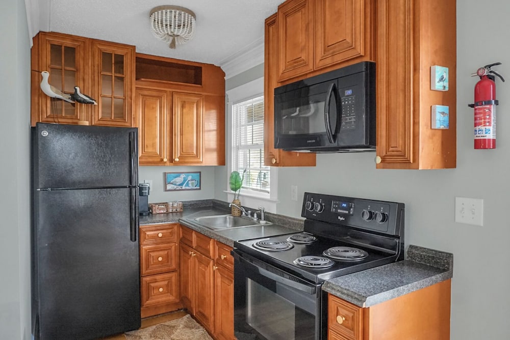 Carolina Beach Inn - photo 33
