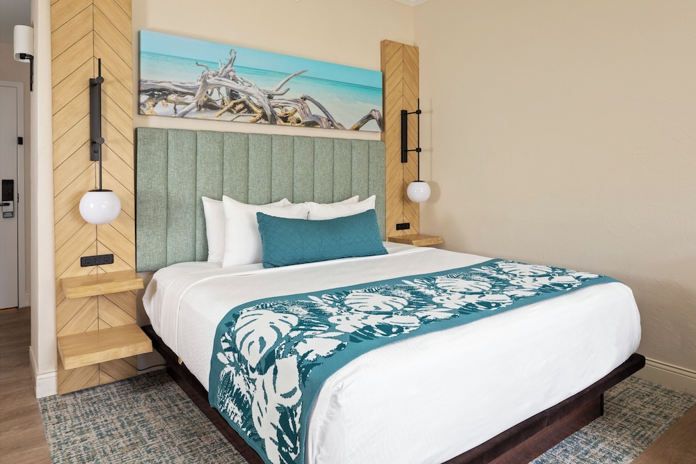 Opal Grand Oceanfront Resort & Spa - photo 11