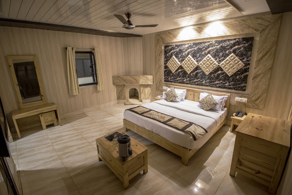 Ark Resorts in Pachmarhi, India